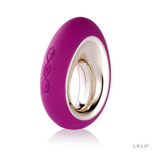 Alia is an elegantly playful intimate massager, where gorgeous simplicity inspires a host of exciting possibilities.