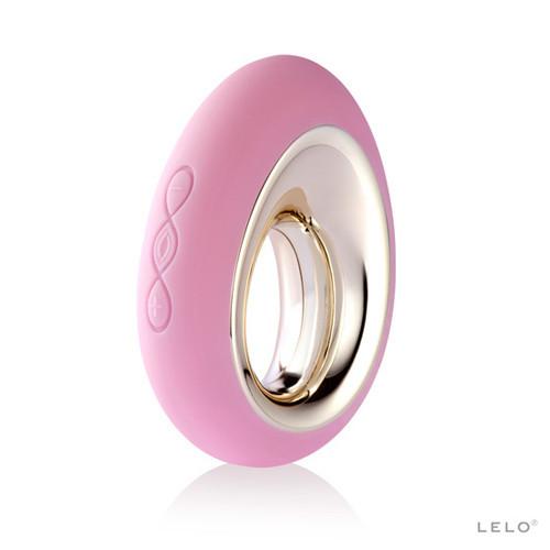 Alia is an elegantly playful intimate massager, where gorgeous simplicity inspires a host of exciting possibilities.